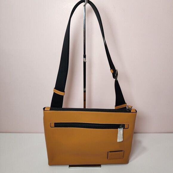 NWT Coach CW449 Men's Mustard Carrier Zip Yellow Calf Leather Crossbody Bag - Picture 1 of 5